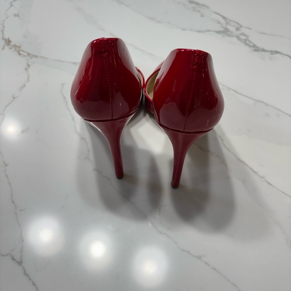 Jessica Simpson open side Bold Red Heels. BEAUTIFUL heels. - Picture 6 of 11